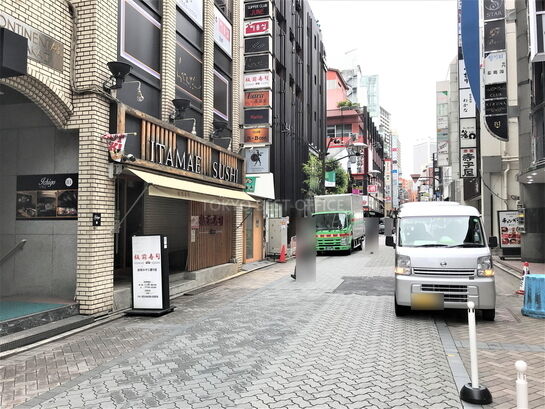 ビル周辺風景①