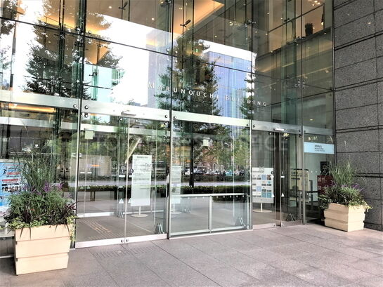 ビルエントランス②（店舗）