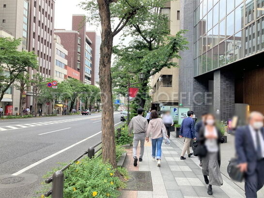 ビル周辺風景①