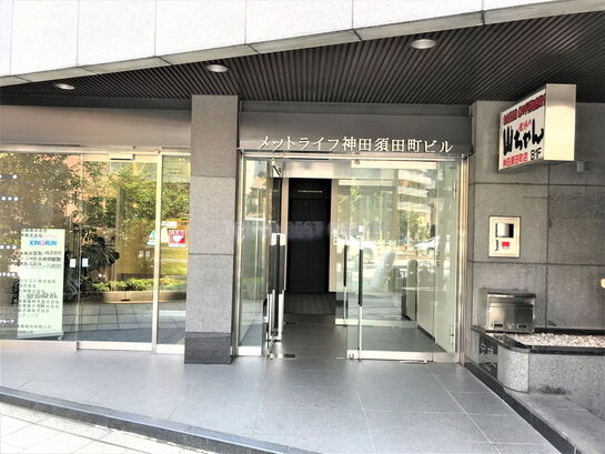 ビルエントランス③