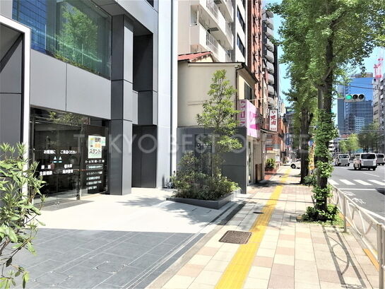 ビル周辺風景②