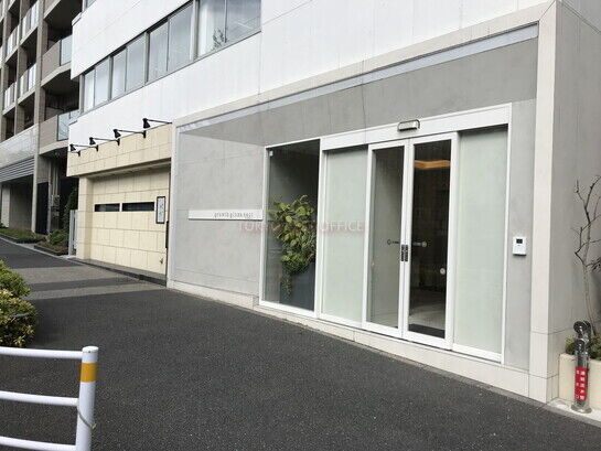 ビルエントランス②