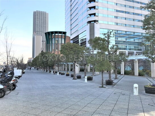 ビル周辺風景②