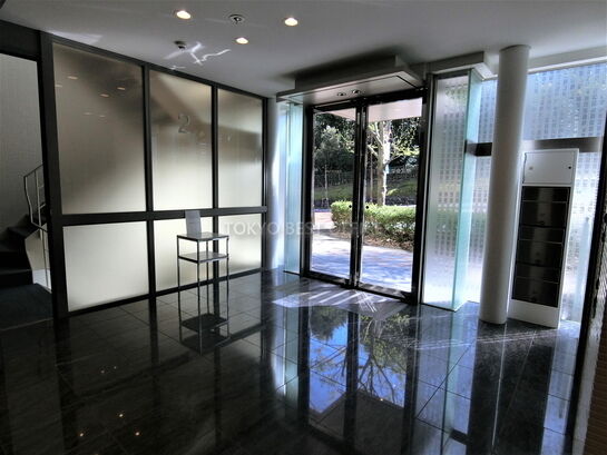 エントランスホール③