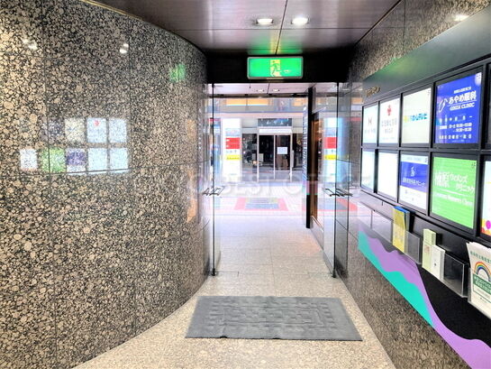 エントランスホール