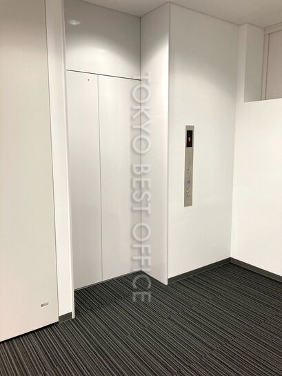 7階エレベーター①