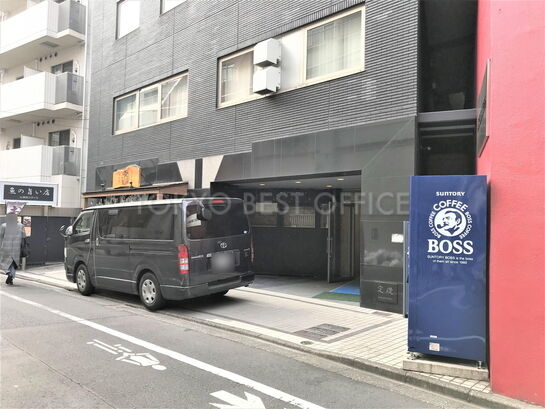 ビル周辺風景③