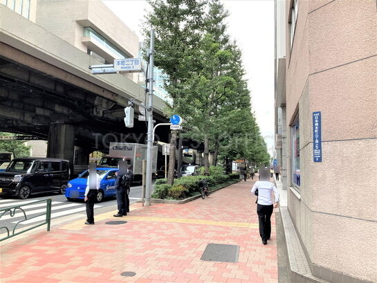 ビル周辺風景②