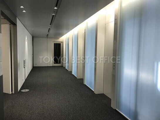 共用部エレベータ前②