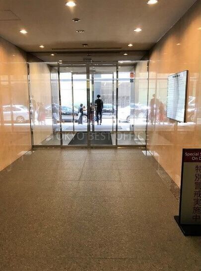 エントランスホール①