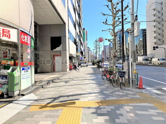 ビル周辺風景①