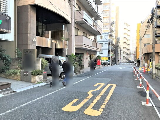ビル周辺風景②