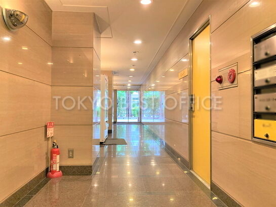 エントランスホール②