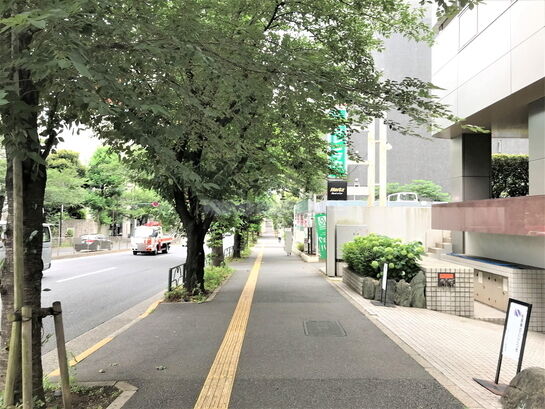 ビル周辺風景②