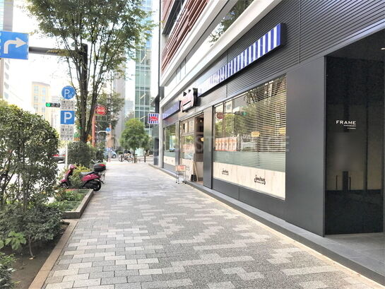 ビル周辺風景②