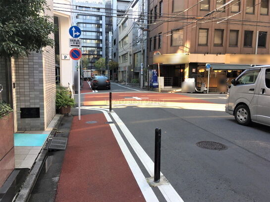 ビル周辺風景①