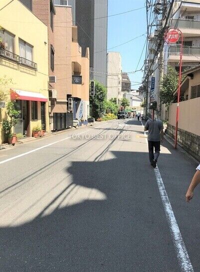 ビル周辺風景①