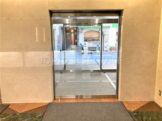 エントランスホール②