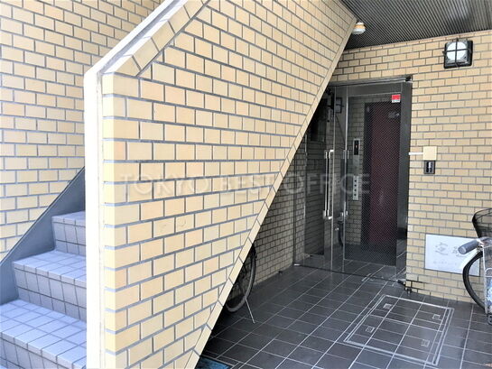 エントランスホール①