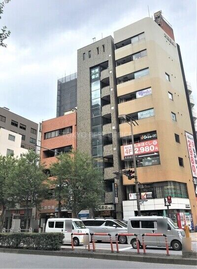 芳賀書店ビル外観③