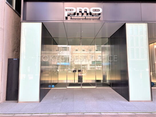 ビルエントランス