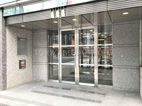 ビルエントランス①