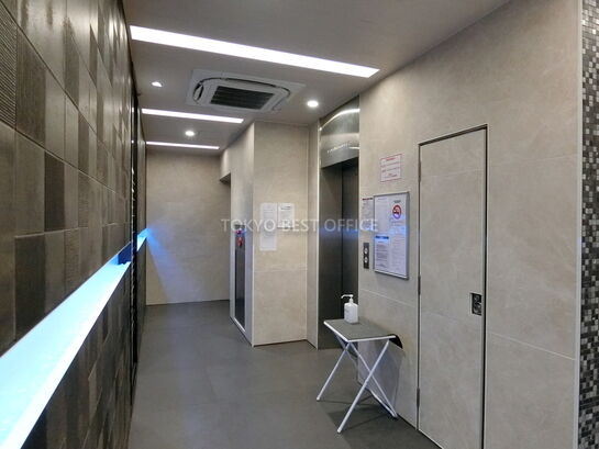 エントランスホール②