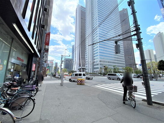 ビル周辺風景②