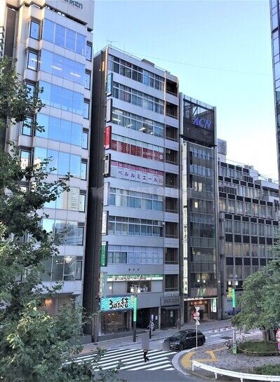 宝ビル（新宿区）外観①