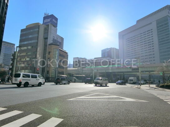 日本橋北詰交差点と日本橋