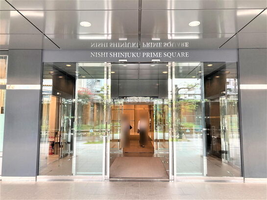 ビルエントランス