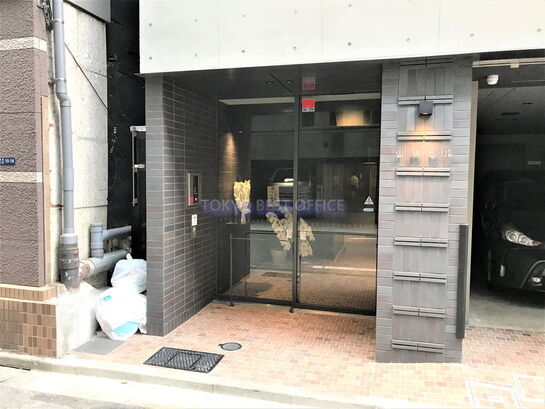 ビルエントランス