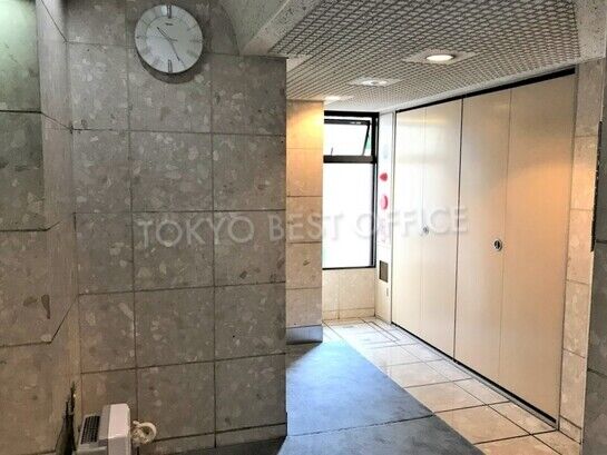 エントランスホール①