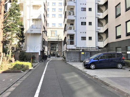 ビル周辺風景②