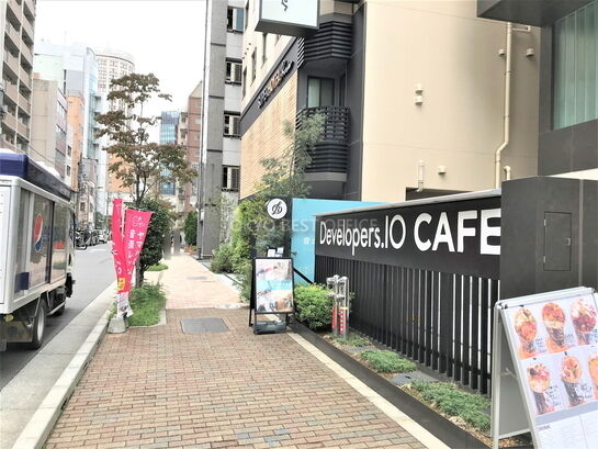 ビル周辺風景①