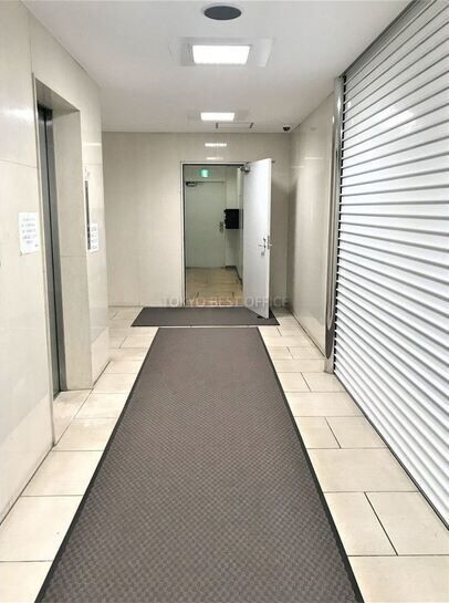 エントランスホール①