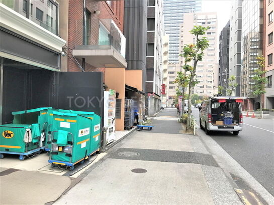 ビル周辺風景①