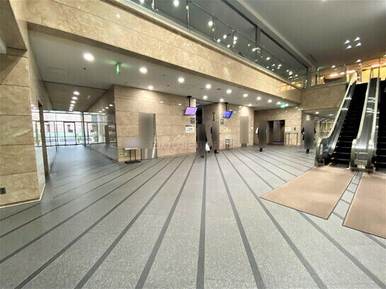 エントランスホール④