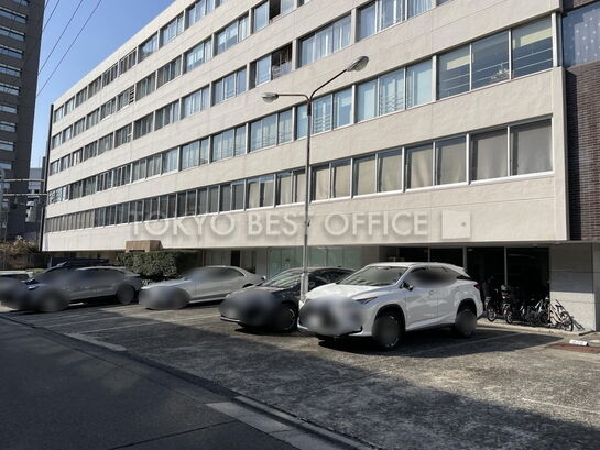 巌ビル（外苑マンション）