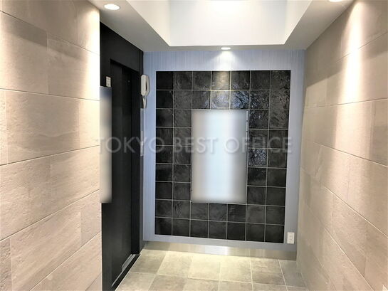 エントランスホール①