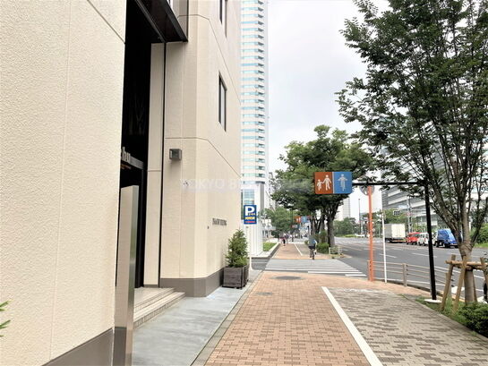 ビル周辺風景②