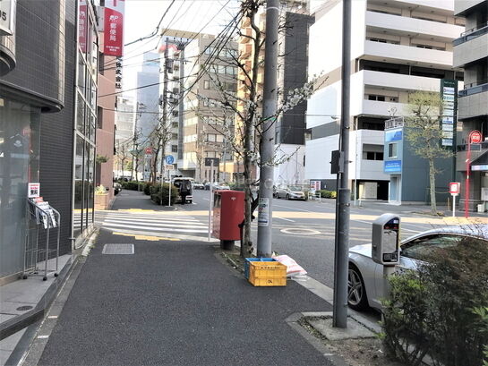 ビル周辺風景①