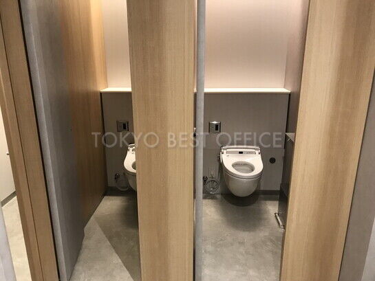 女性用トイレ④