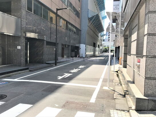 ビル周辺風景③