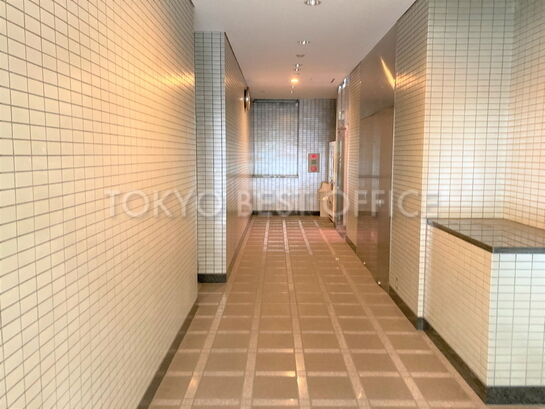 エントランスホール①