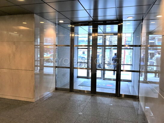 エントランスホール③