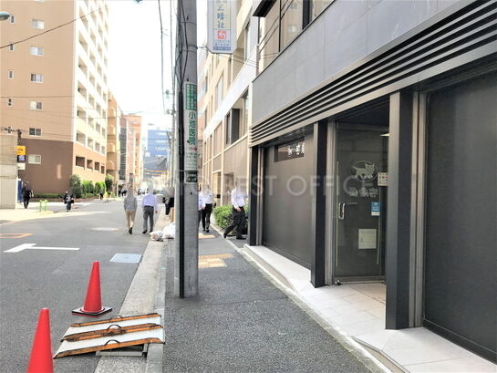 ビル周辺風景①