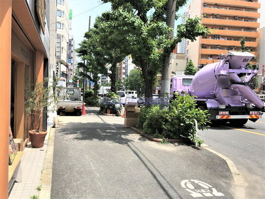 ビル周辺風景③