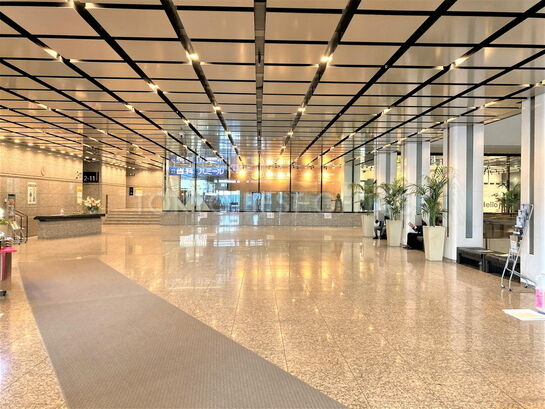 エントランスホール①