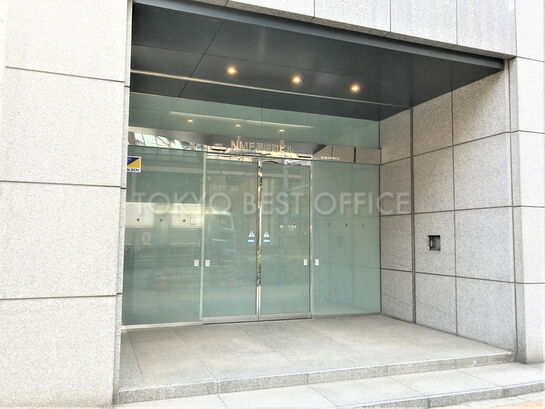 ビルエントランス